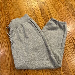 Nike Oversized Fit High Rise